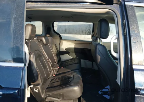 2017 Chrysler Pacifica Touring-L z USA, uszkodzony, nr VIN 2C4RC1BGXHR809490